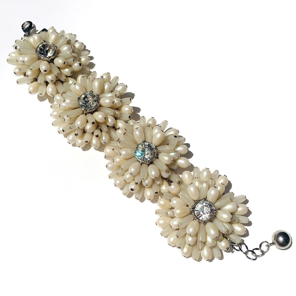 Kate Spade Garbera Garden Line Crystal Beaded Flower Bracelet